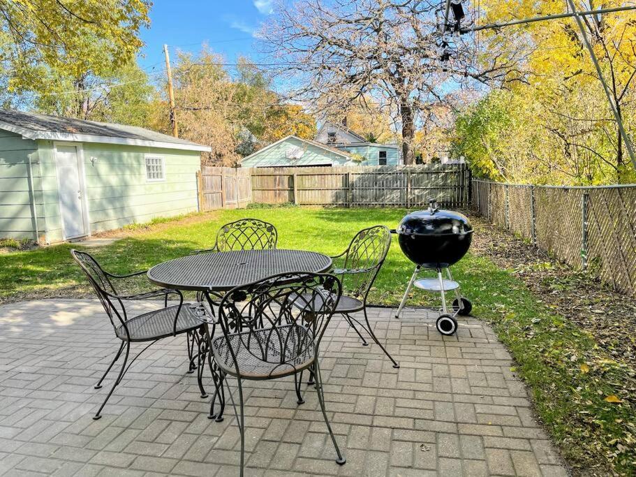 Apartamento *King Bed/3Bds House Near Naval Base & 6Flags* Waukegan Exterior foto