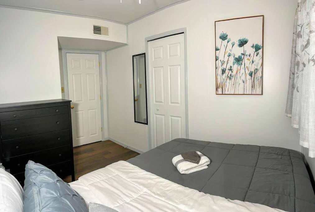 Apartamento *King Bed/3Bds House Near Naval Base & 6Flags* Waukegan Exterior foto
