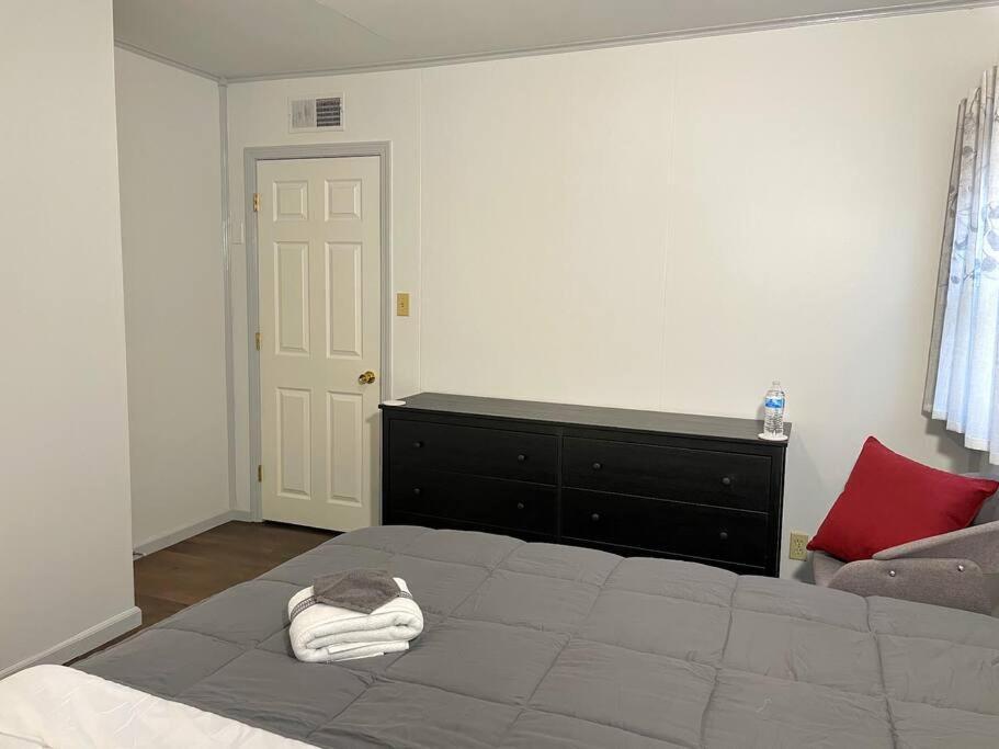 Apartamento *King Bed/3Bds House Near Naval Base & 6Flags* Waukegan Exterior foto